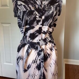 Calvin Klein Black & White Dress Geometric Pattern Front Button Up Tie At Waist